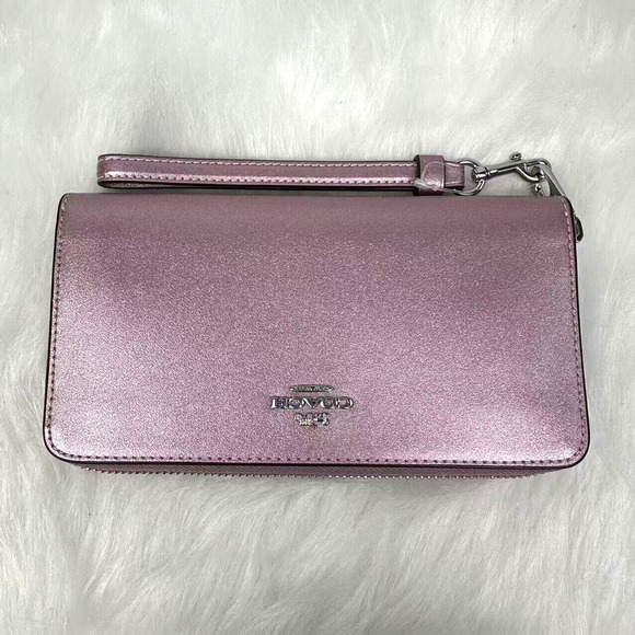Coach Long Zip Around Phone Wallet In Metallic Pink Pearlized Leather NWT CY238 - Picture 1 of 8